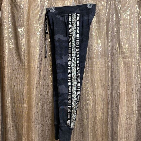 PINK Victorias Secret gray army print silver sequin bling joggers, XS EUC - Picture 5 of 5